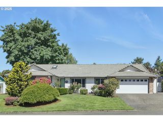 2318 Se PARK CREST Ave, Vancouver, WA 98683