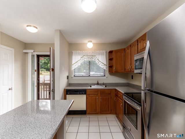 7 Spice Hill Drive 7, Wallingford, CT 06492