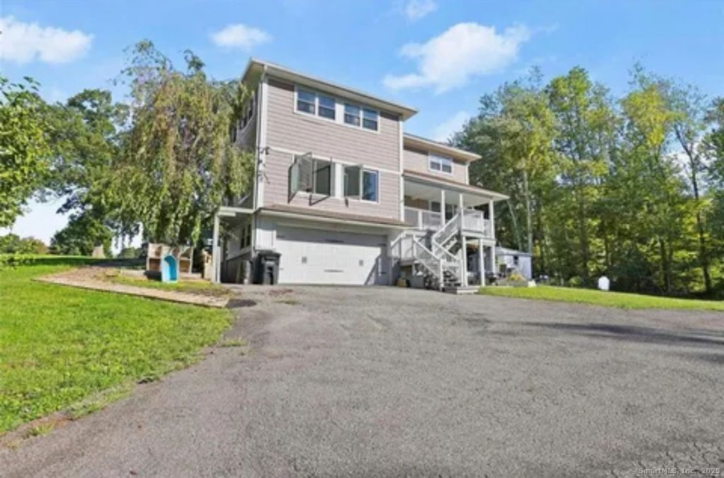 21 Dayton Road, Bethany, CT 06524