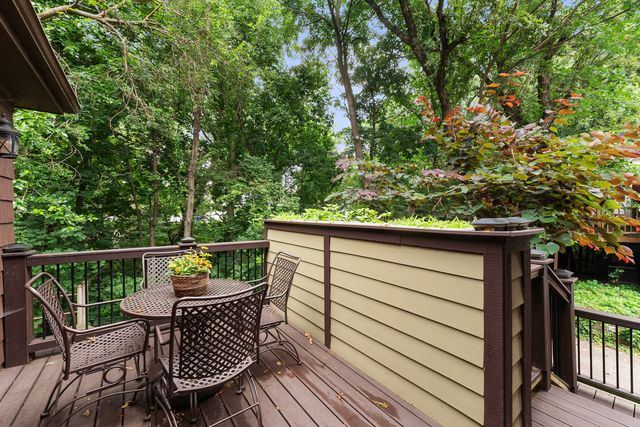 252 Hillcrest Avenue, Davenport, IA 52803