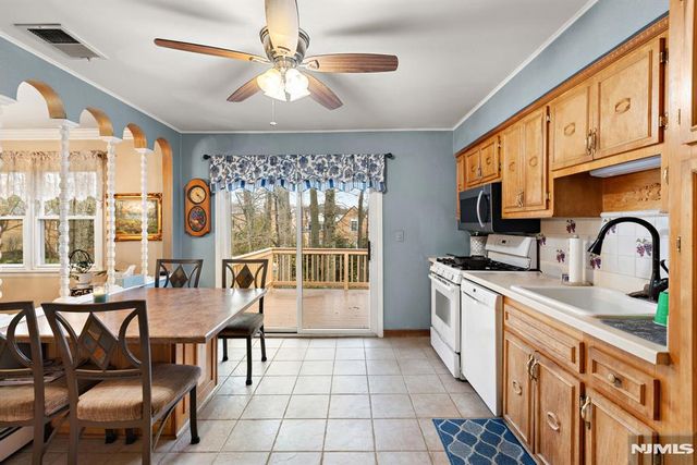 282 Nottingham Road, Ramsey, NJ 07446