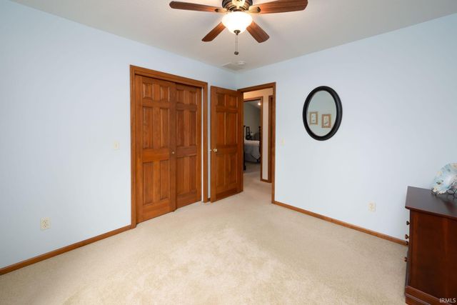 811 Falcon Creek Parkway, Fort Wayne, IN 46845