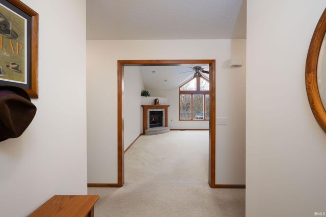 811 Falcon Creek Parkway, Fort Wayne, IN 46845