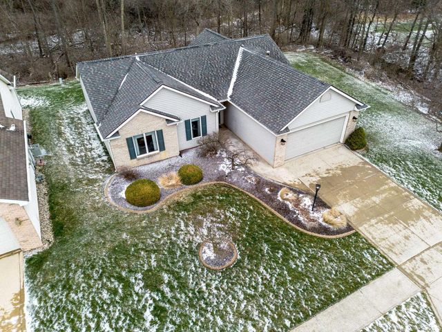 811 Falcon Creek Parkway, Fort Wayne, IN 46845