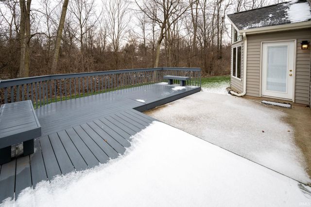 811 Falcon Creek Parkway, Fort Wayne, IN 46845