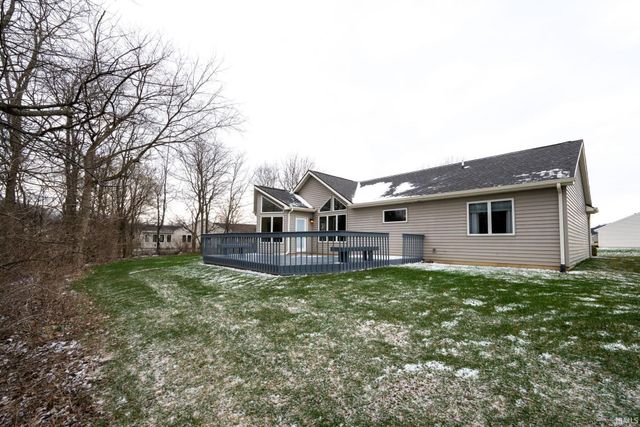 811 Falcon Creek Parkway, Fort Wayne, IN 46845