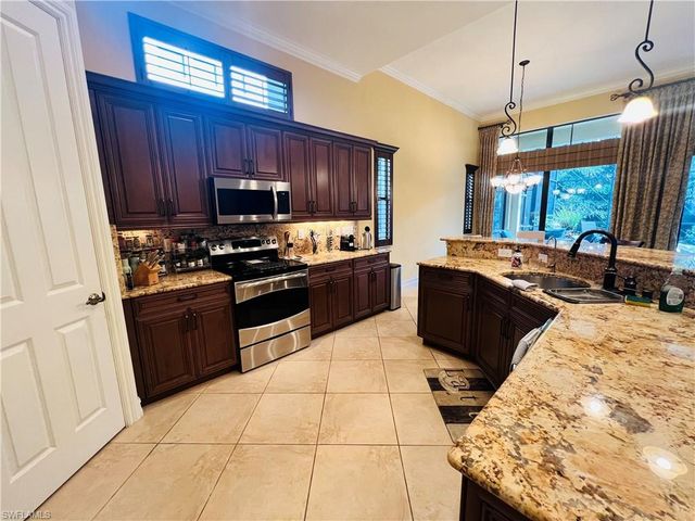 15903 Secoya Reserve CIR, Naples, FL 34110