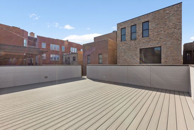 3711 N Magnolia Avenue, Chicago, IL 60613