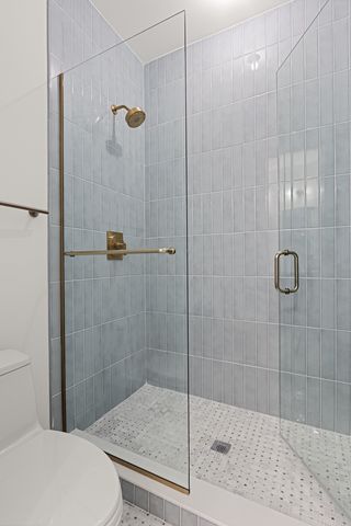 3711 N Magnolia Avenue, Chicago, IL 60613