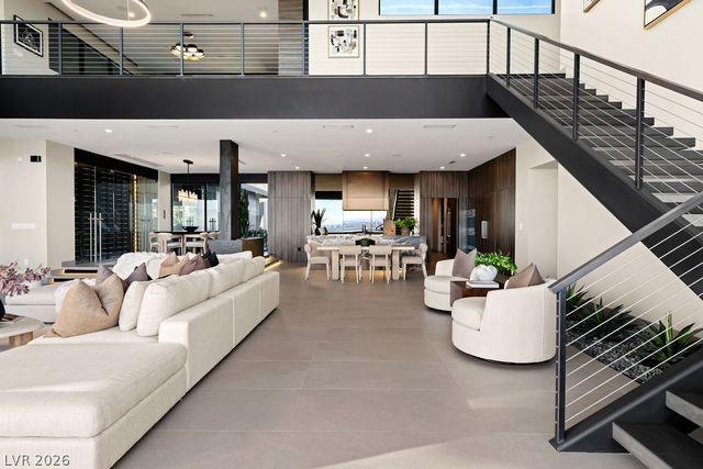 12 Chisel Crest Court, Henderson, NV 89012