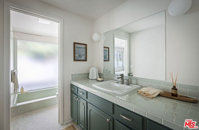 3842 Cazador Street, Los Angeles, CA 90065