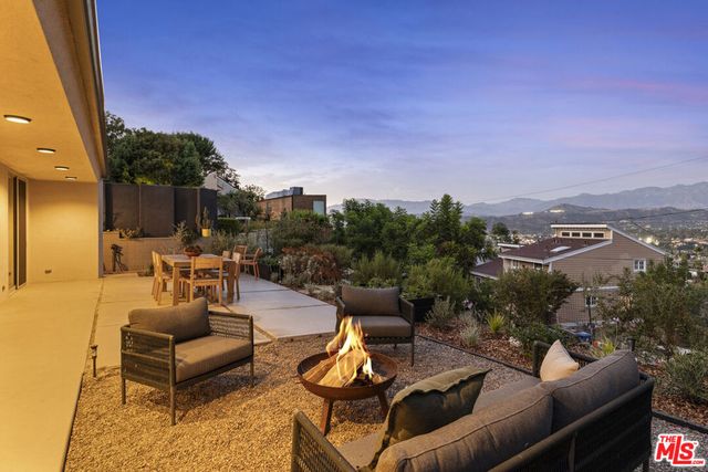3842 Cazador Street, Los Angeles, CA 90065