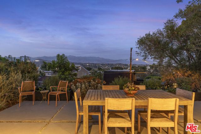 3842 Cazador Street, Los Angeles, CA 90065