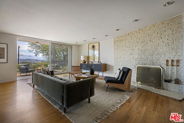 3842 Cazador Street, Los Angeles, CA 90065