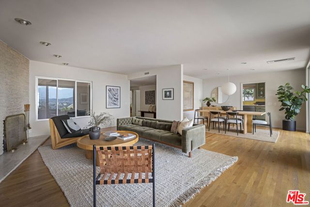 3842 Cazador Street, Los Angeles, CA 90065