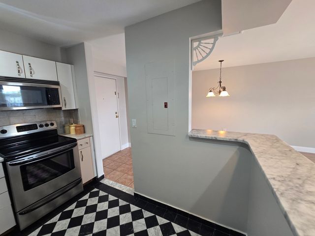 500 Washington St 409, Quincy, MA 02169