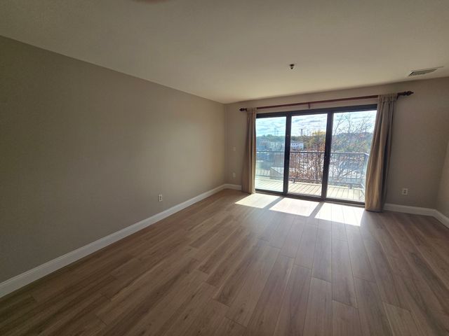 500 Washington St 409, Quincy, MA 02169