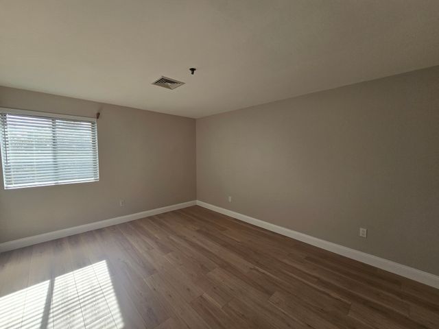 500 Washington St 409, Quincy, MA 02169
