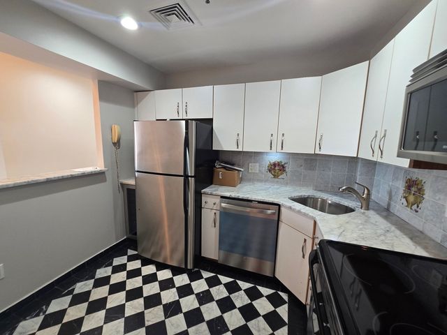 500 Washington St 409, Quincy, MA 02169