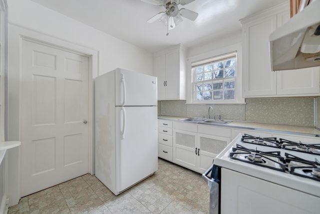 1605 Syracuse AVE, Roanoke, VA 24017