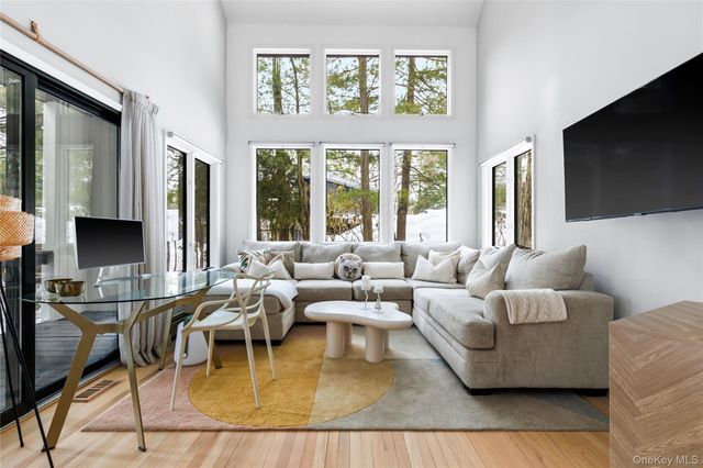 205 Polly Pk Road, Rye, NY 10580