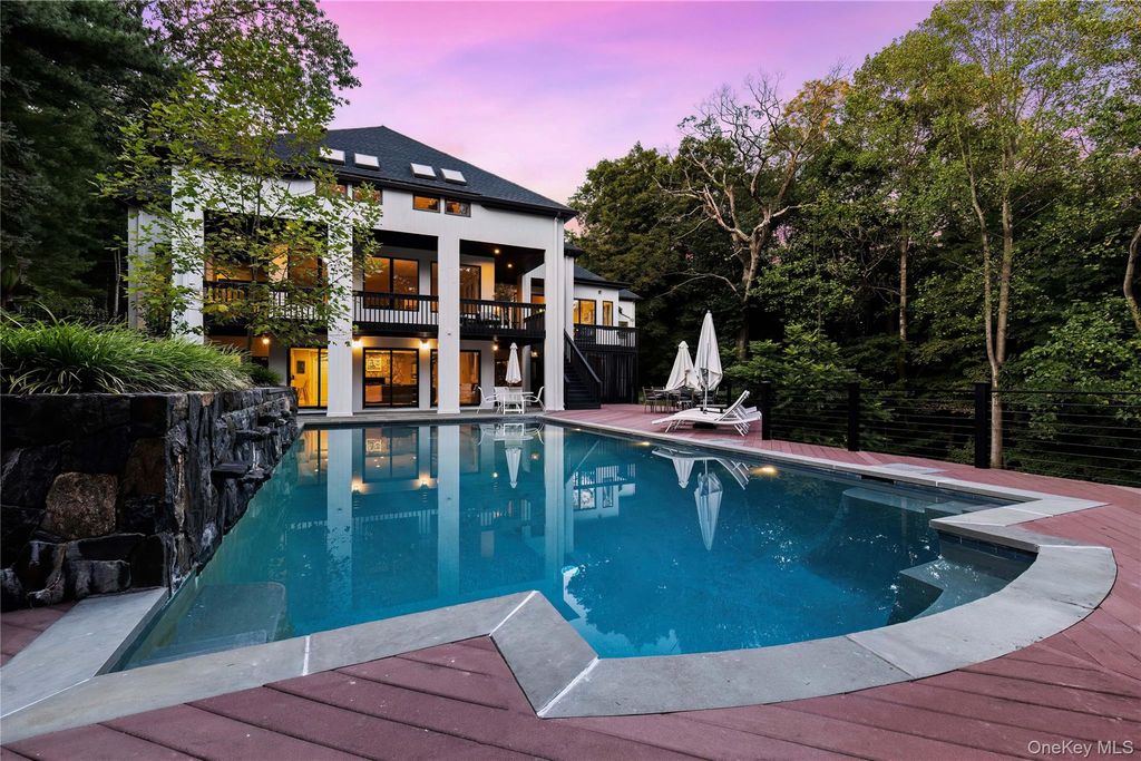 205 Polly Pk Road, Rye, NY 10580