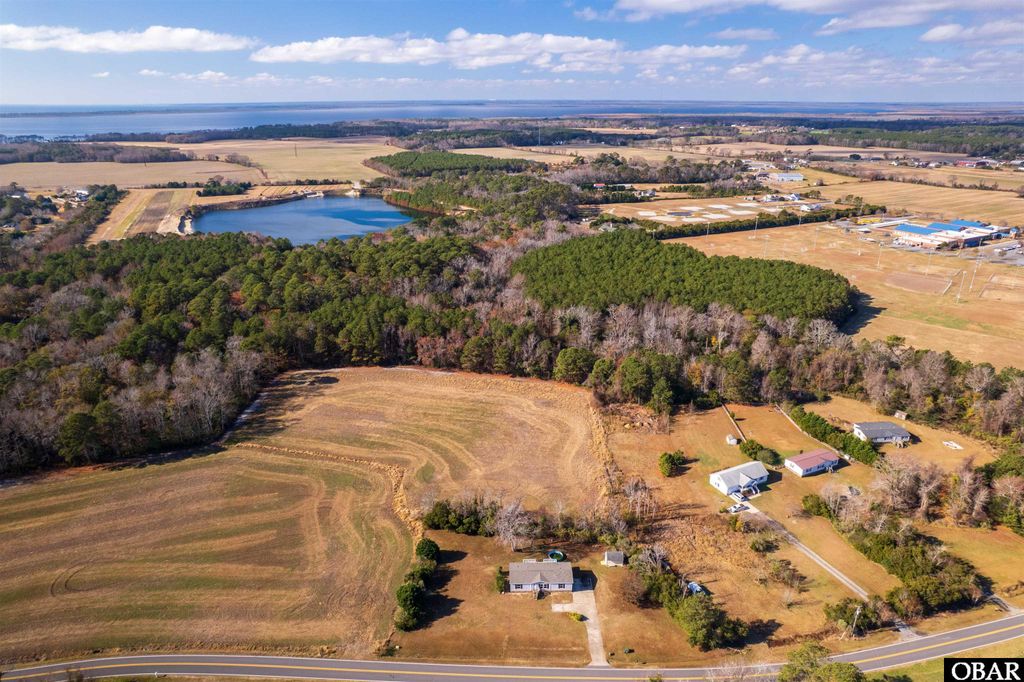 Image 7 of property listing at 298 Jarvisburg Road Lot 1A, Jarvisburg, NC 27947