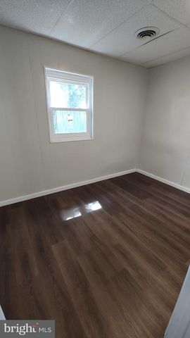 7827 WISE AVE, Dundalk, MD 21222