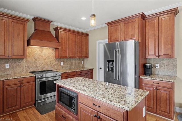 245 Centenary Ridge Drive, Clemmons, NC 27012