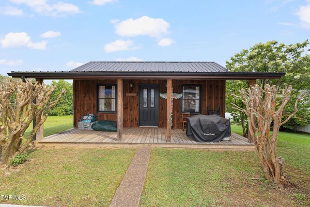 594 New Bethel Road, Piney Flats, TN 37686