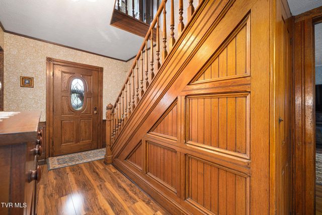 594 New Bethel Road, Piney Flats, TN 37686