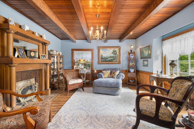 594 New Bethel Road, Piney Flats, TN 37686