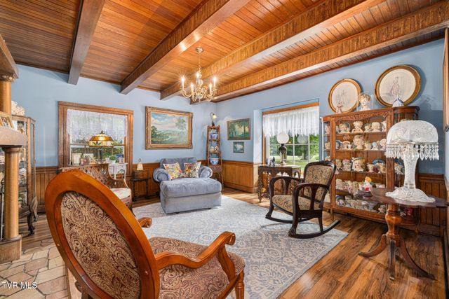 594 New Bethel Road, Piney Flats, TN 37686