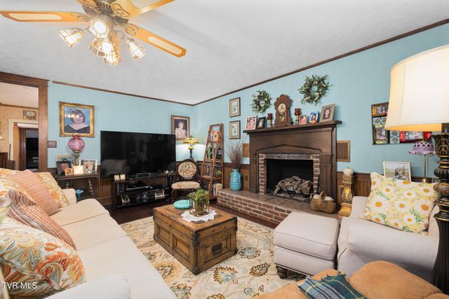 594 New Bethel Road, Piney Flats, TN 37686