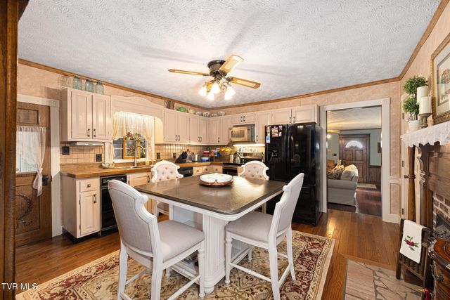 594 New Bethel Road, Piney Flats, TN 37686