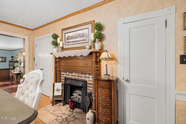 594 New Bethel Road, Piney Flats, TN 37686