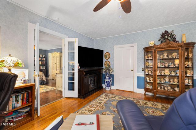 594 New Bethel Road, Piney Flats, TN 37686