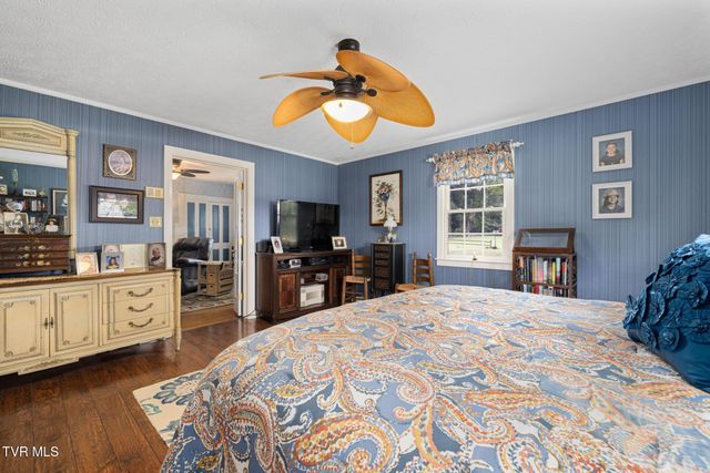 594 New Bethel Road, Piney Flats, TN 37686