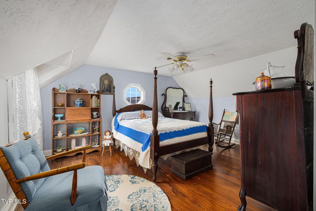 594 New Bethel Road, Piney Flats, TN 37686