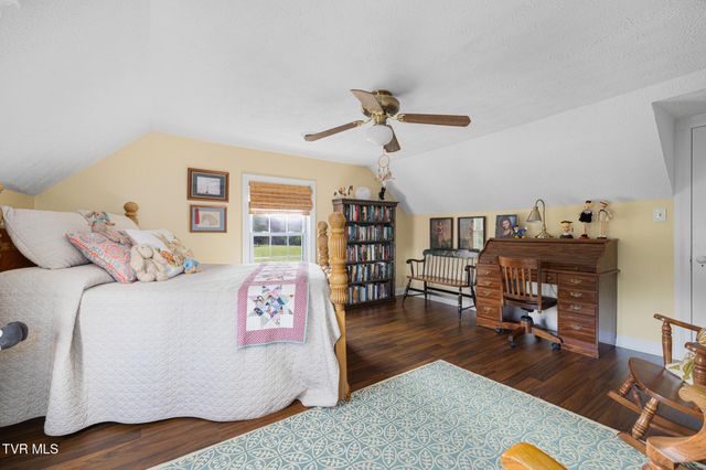 594 New Bethel Road, Piney Flats, TN 37686