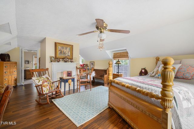 594 New Bethel Road, Piney Flats, TN 37686
