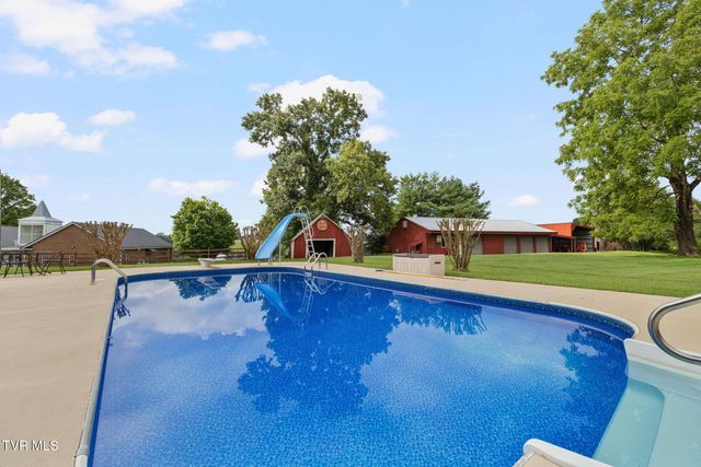 594 New Bethel Road, Piney Flats, TN 37686