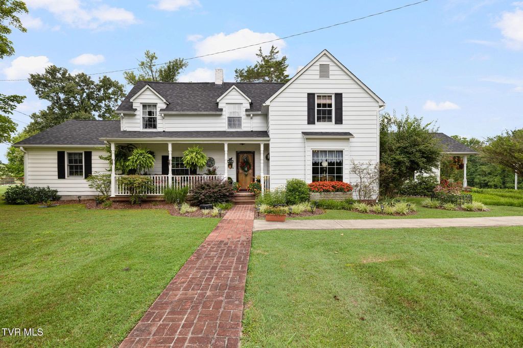 594 New Bethel Road, Piney Flats, TN 37686