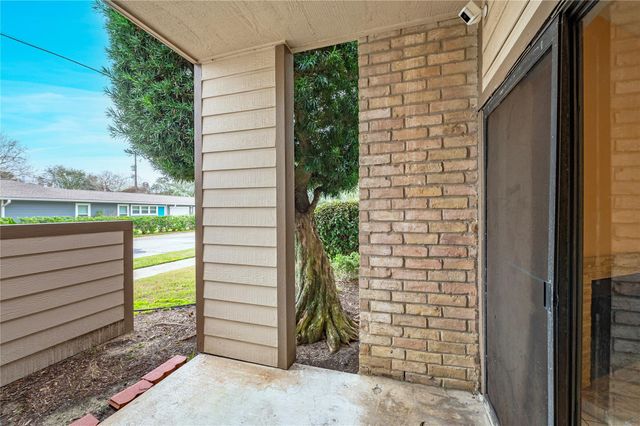 7069 N Holiday Drive, Galveston, TX 77550