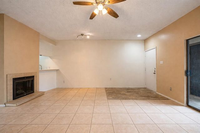 7069 N Holiday Drive, Galveston, TX 77550