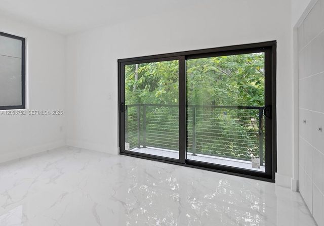 3374 Perry Frow Drive B, Miami, FL 33133