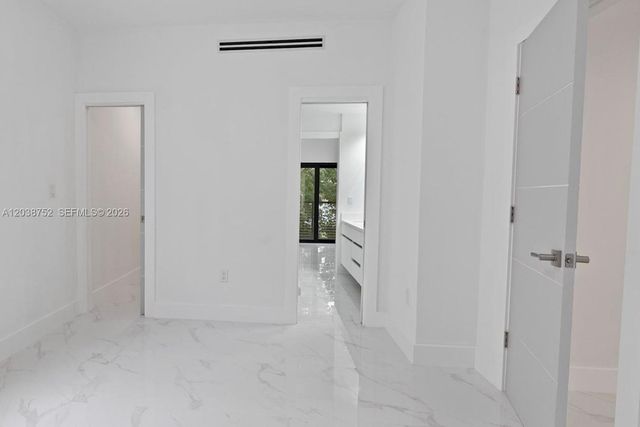 3374 Perry Frow Drive B, Miami, FL 33133
