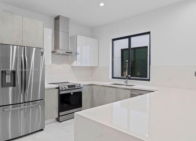 3374 Perry Frow Drive B, Miami, FL 33133