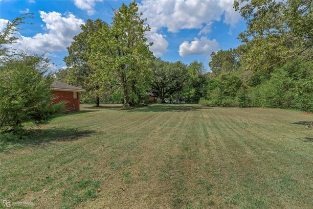 900 Lincoln Drive, Shreveport, LA 71107