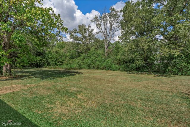 900 Lincoln Drive, Shreveport, LA 71107